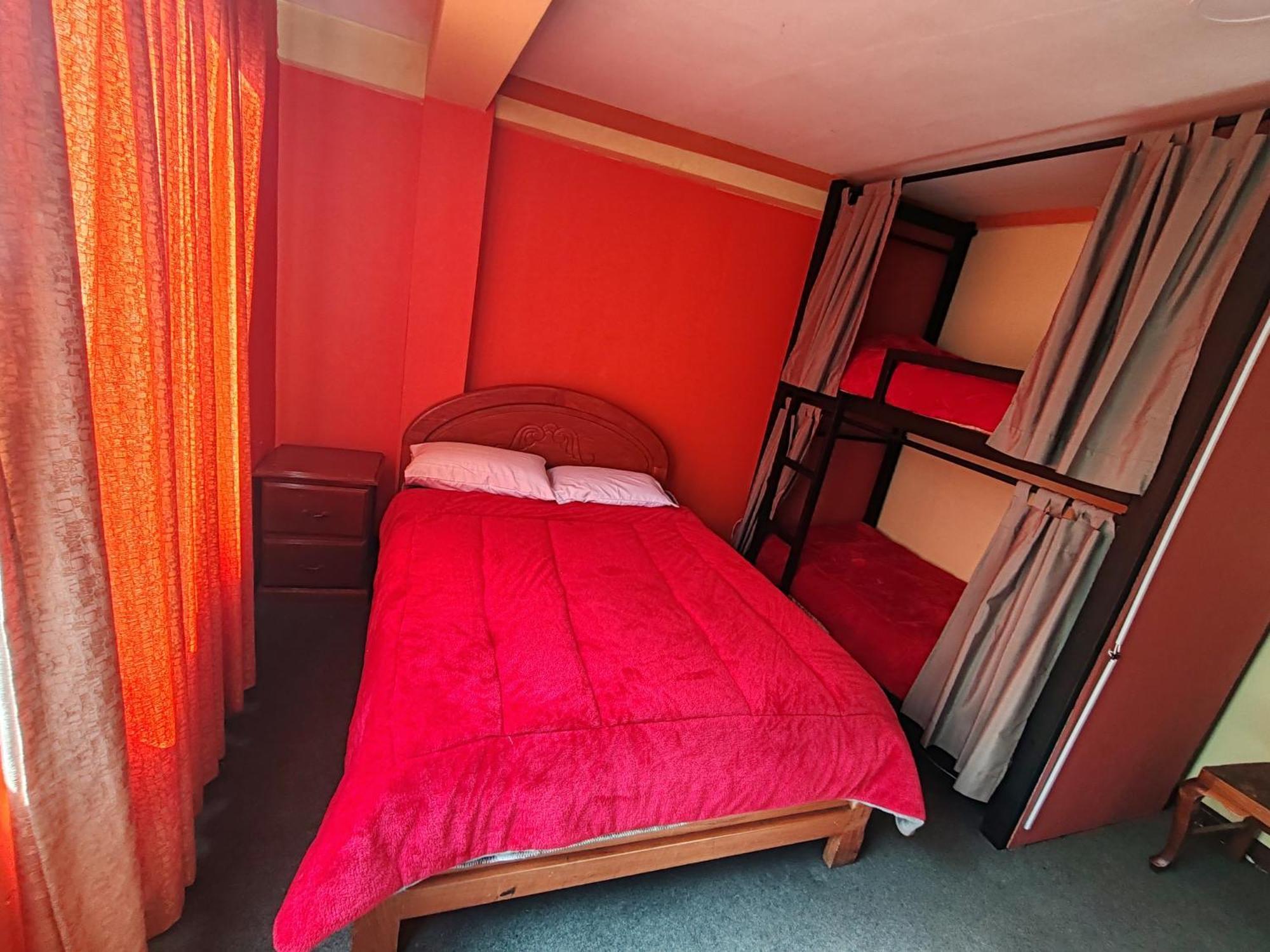 Yati Hostal La Paz Buitenkant foto